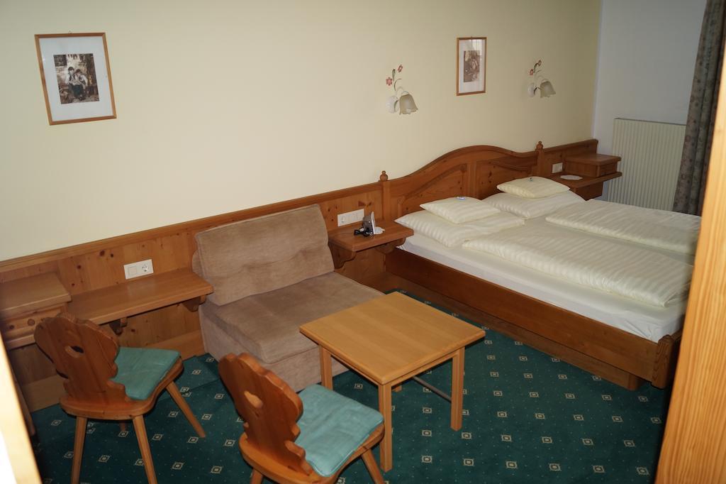 Hotel Sonne St. Johann in Tirol Eksteriør billede