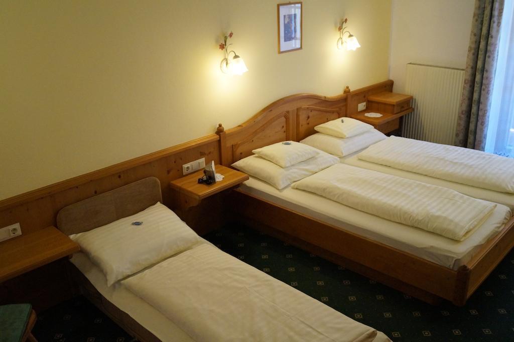 Hotel Sonne St. Johann in Tirol Eksteriør billede